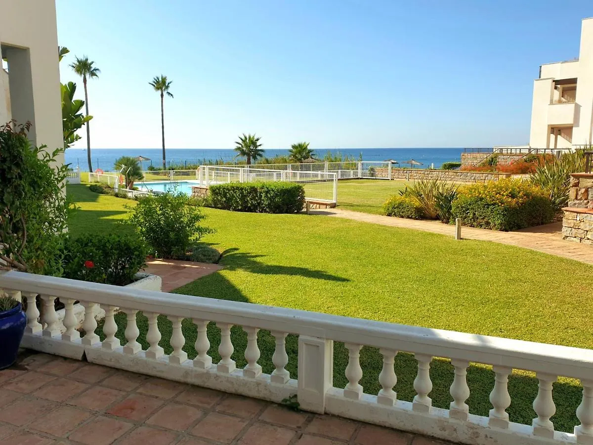 بيت للعطل Casitamar Frontline Beach House Rental Casares Costa Near Estepona Bahia de Casares